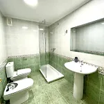 Key House La Guardia