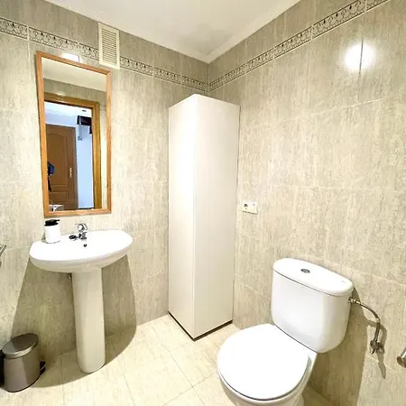 Key House * La Guardia